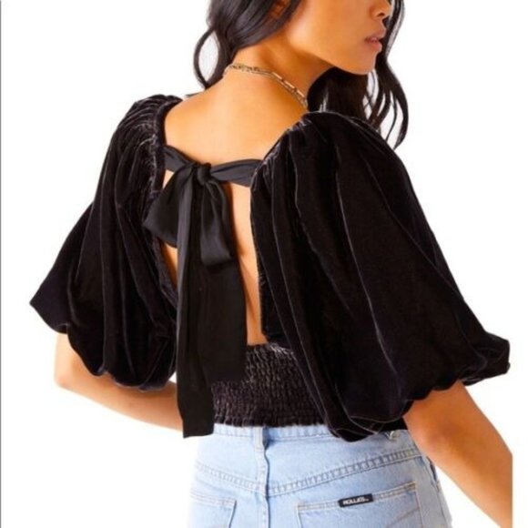 FREE PEOPLE Marie Velvet Open Back Crop Top Black - Medium NWT - Picture 7 of 8